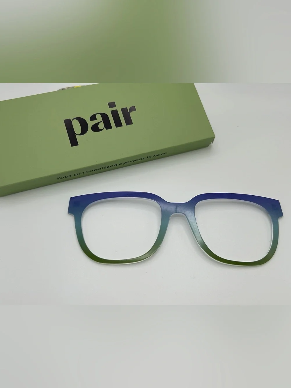 PAIR Gradient Blue-Green Murphy Top Frame